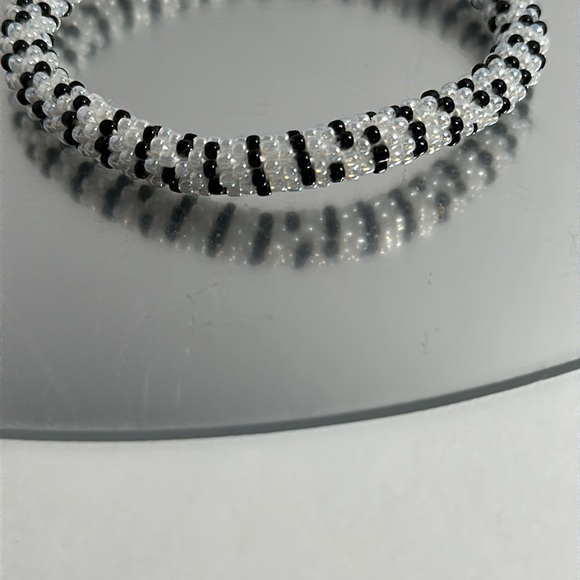 Sashka Zebra Bracelet 7”Original Size - #436 - Picture 2 of 2